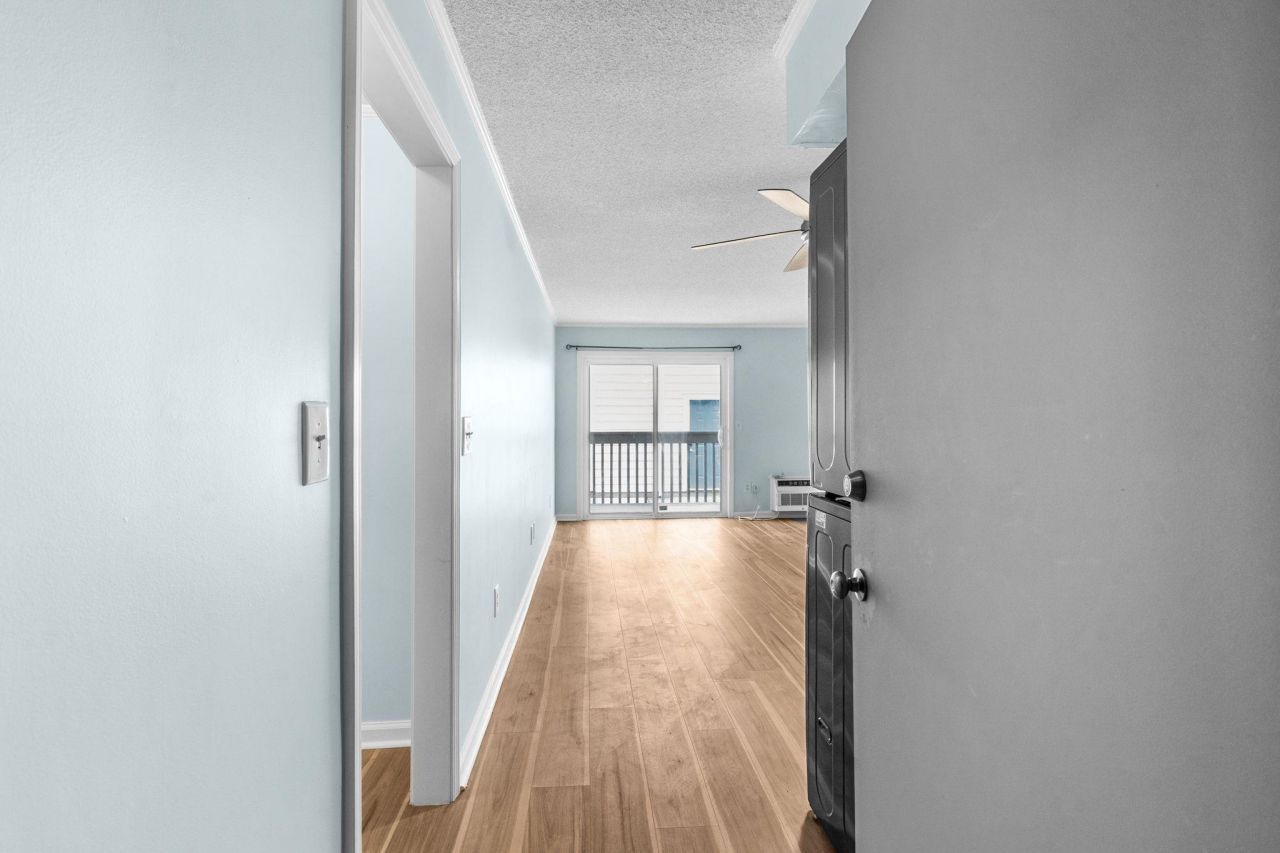 300 47th Ave. N  Photo 8