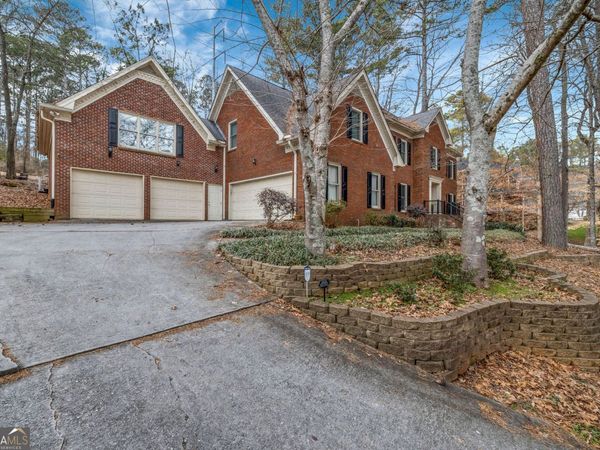 1828 Chedworth Lane, Stone Mountain, GA 30087