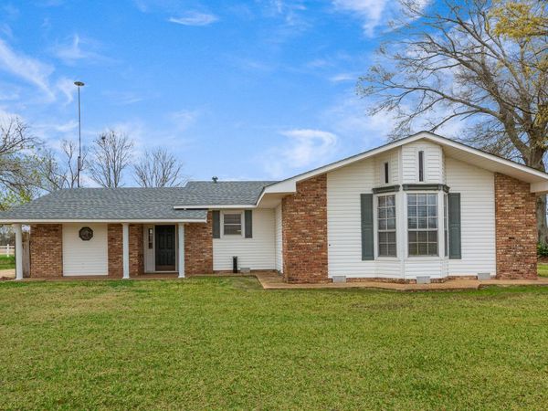 3672 Highway 3043, Opelousas, LA 70570