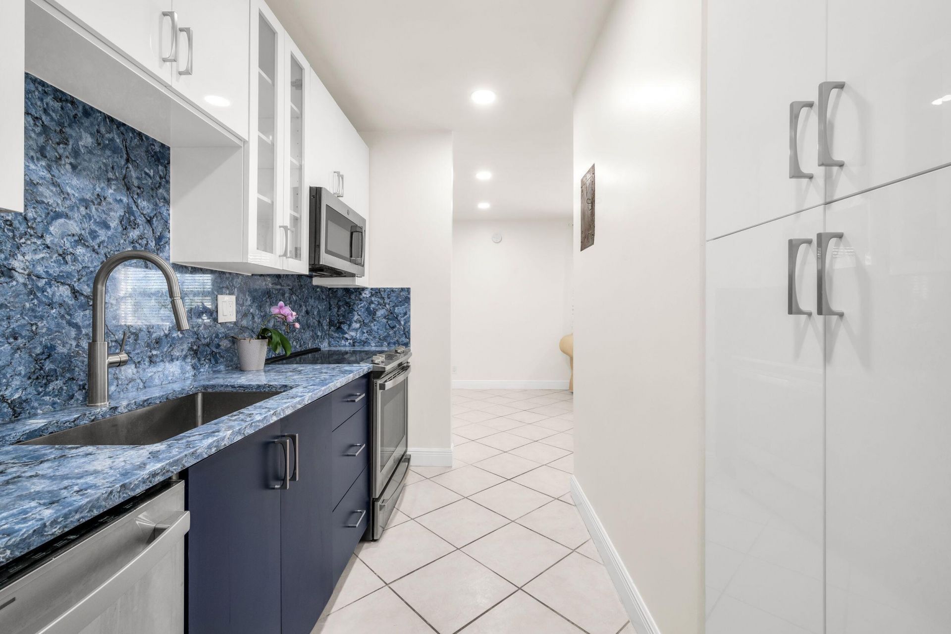 299 SW 7th Street, Unit 1060, Boca Raton, FL 33432 Photo