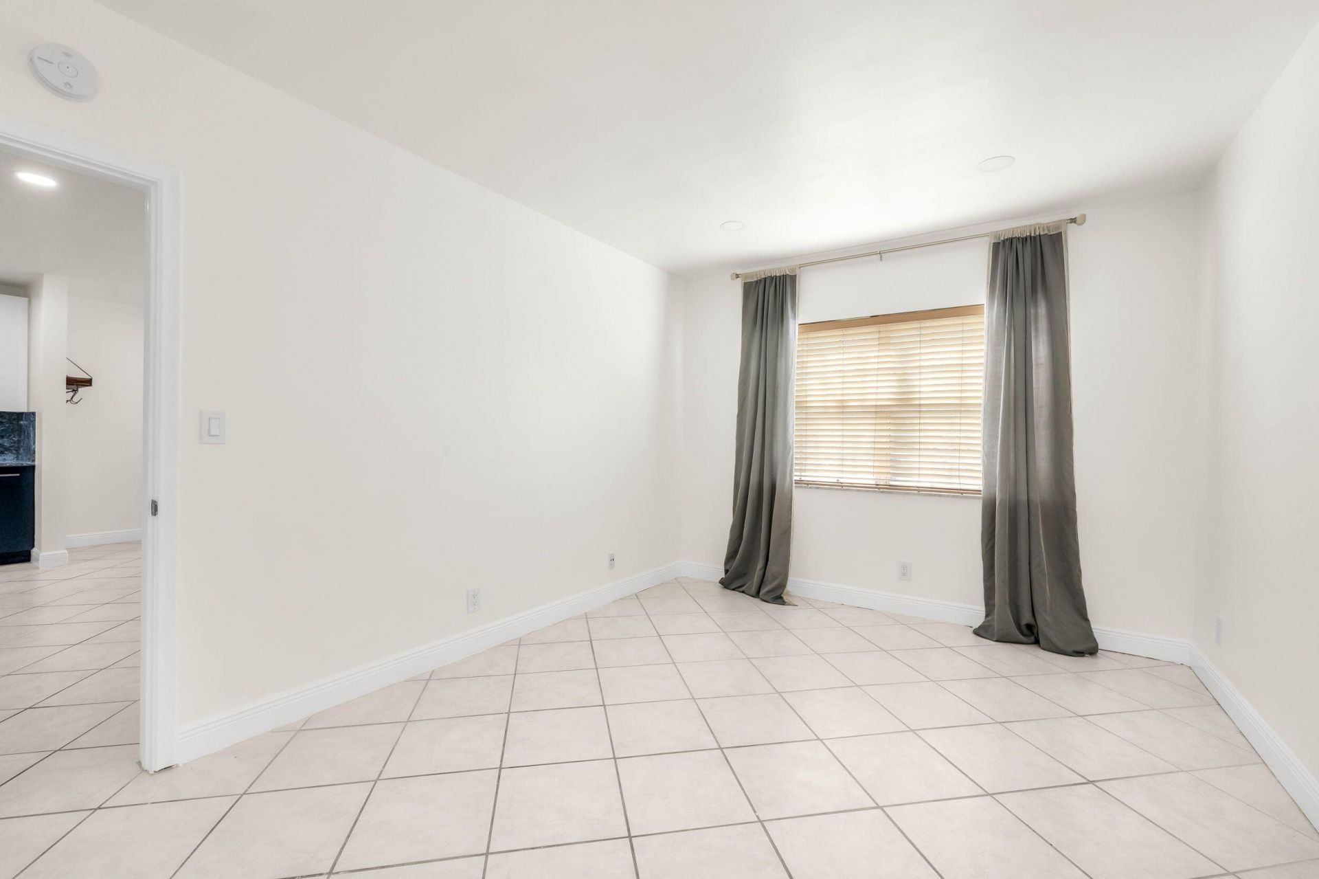 299 SW 7th Street, Unit 1060, Boca Raton, FL 33432 Photo