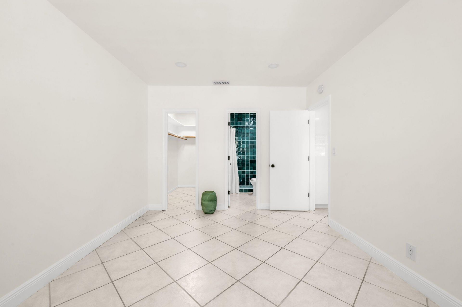 299 SW 7th Street, Unit 1060, Boca Raton, FL 33432 Photo