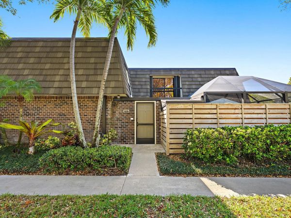 1213 12th Terrace, Unit 1213, Palm Beach Gardens, FL 33418