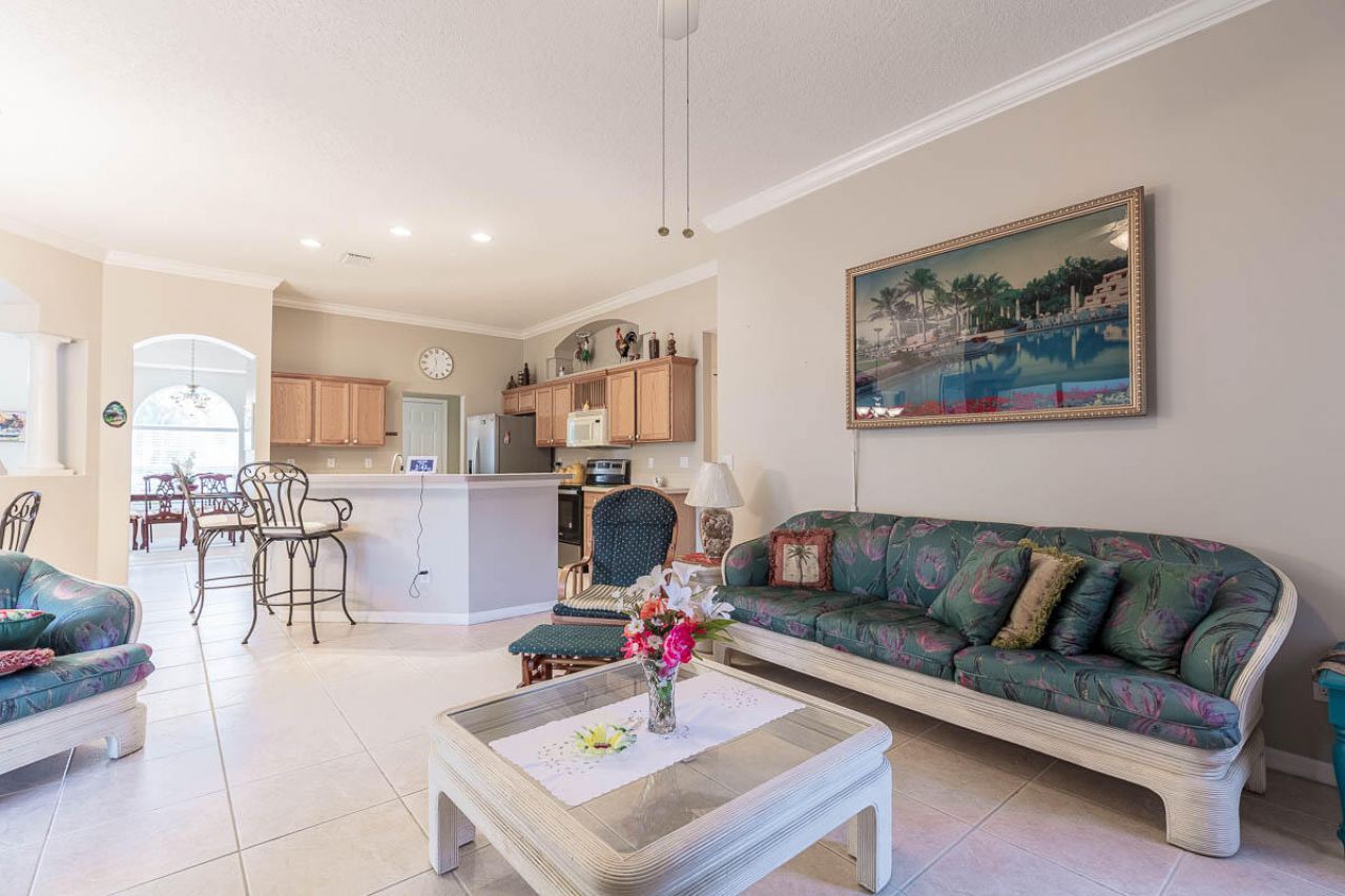 2417 SE Dogwood Avenue, Port Saint Lucie, FL 34952 Photo