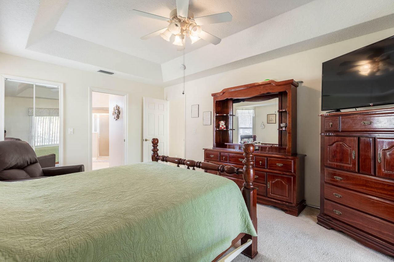 2417 SE Dogwood Avenue, Port Saint Lucie, FL 34952 Photo