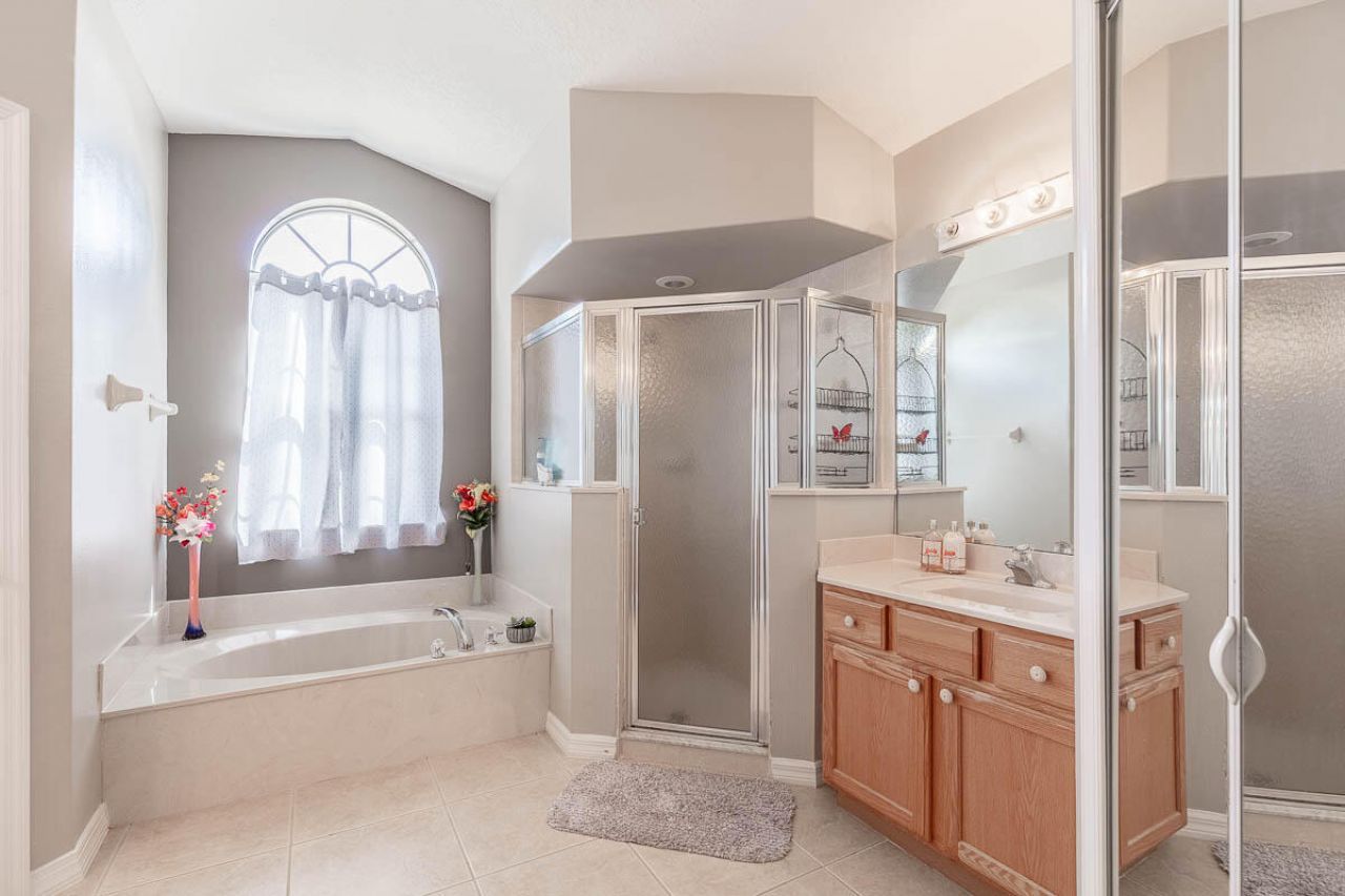 2417 SE Dogwood Avenue, Port Saint Lucie, FL 34952 Photo