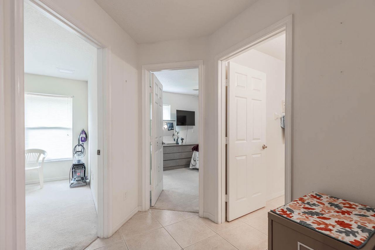 2417 SE Dogwood Avenue, Port Saint Lucie, FL 34952 Photo