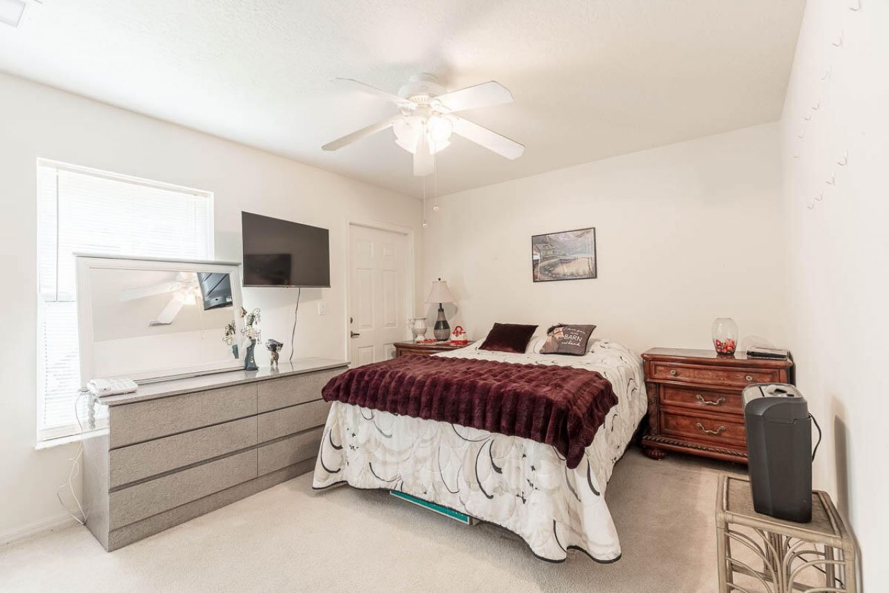 2417 SE Dogwood Avenue, Port Saint Lucie, FL 34952 Photo