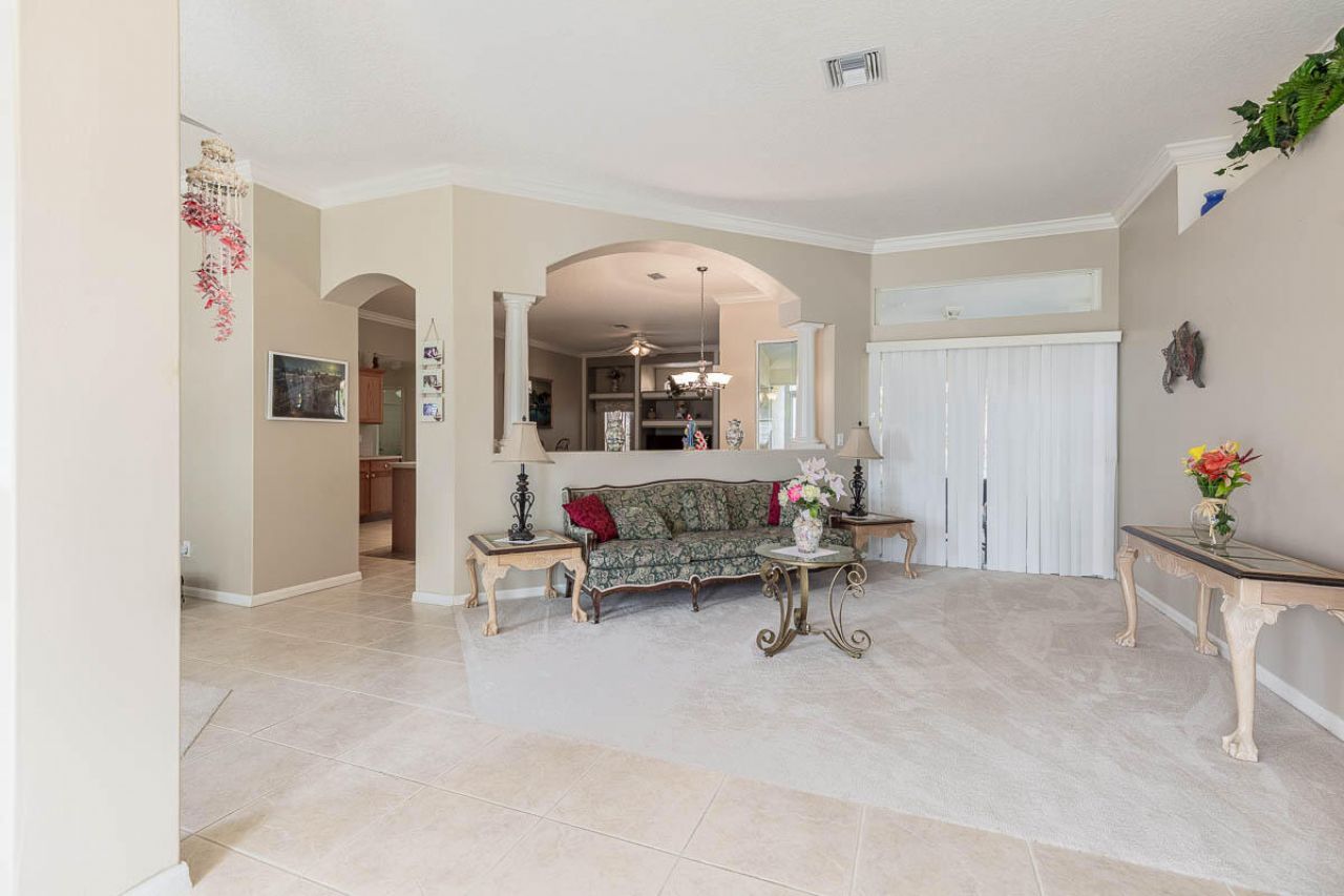 2417 SE Dogwood Avenue, Port Saint Lucie, FL 34952 Photo