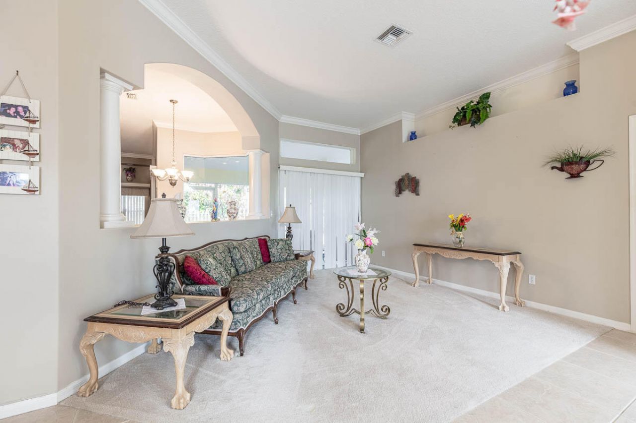 2417 SE Dogwood Avenue, Port Saint Lucie, FL 34952 Photo