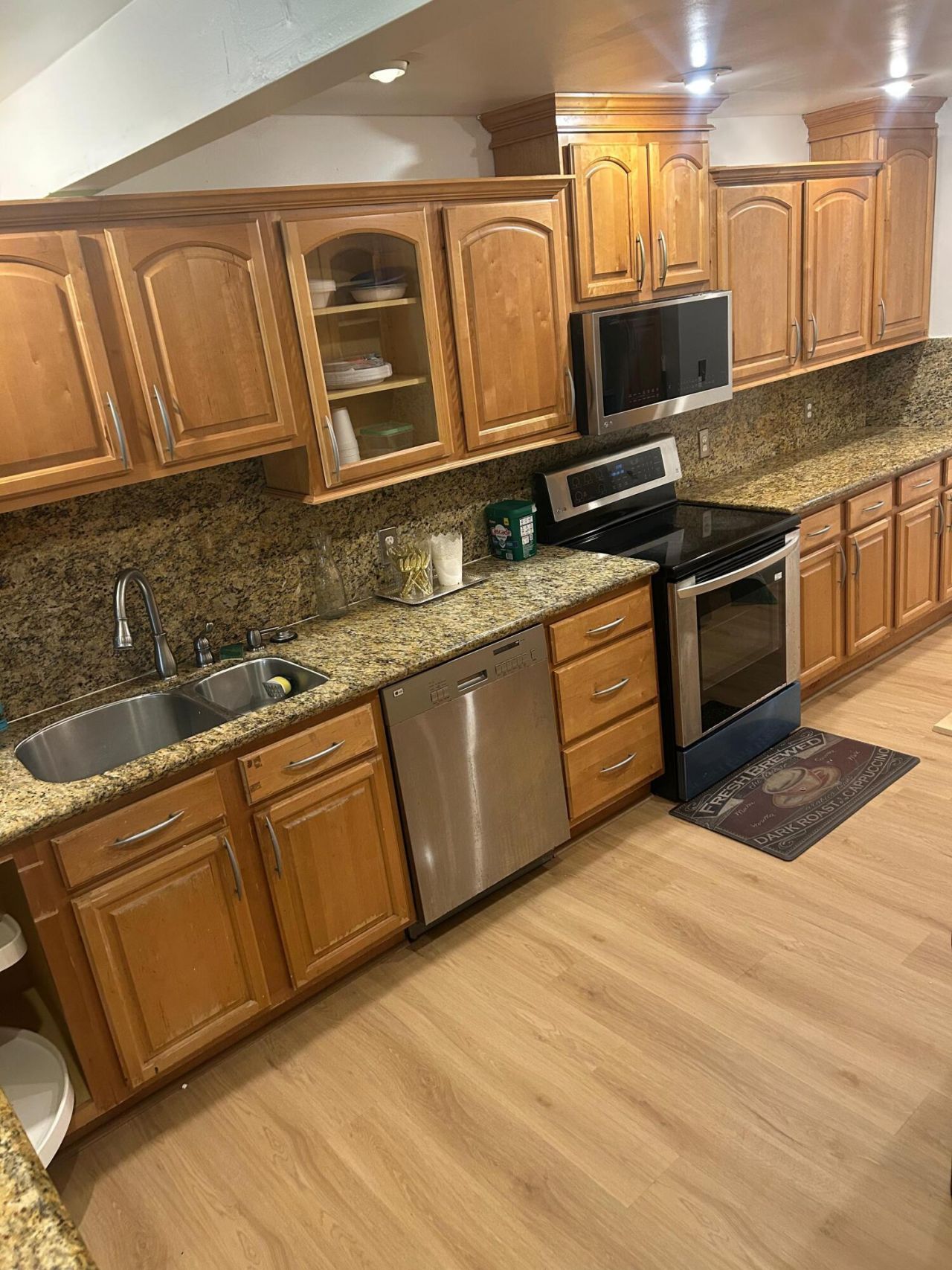 19112 W Lake Drive, Hialeah, FL 33015 Photo