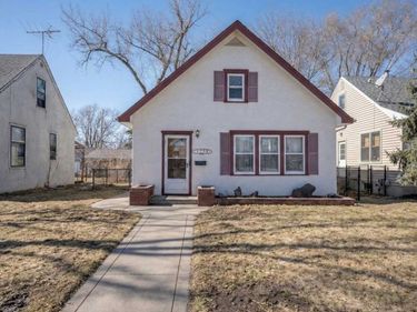 5720 43rd Avenue S, Minneapolis, MN 55417