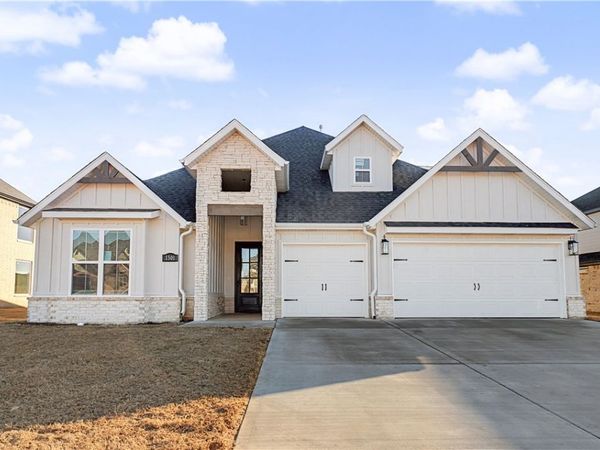 1141 Canyon Maple Street , Centerton, AR 72719