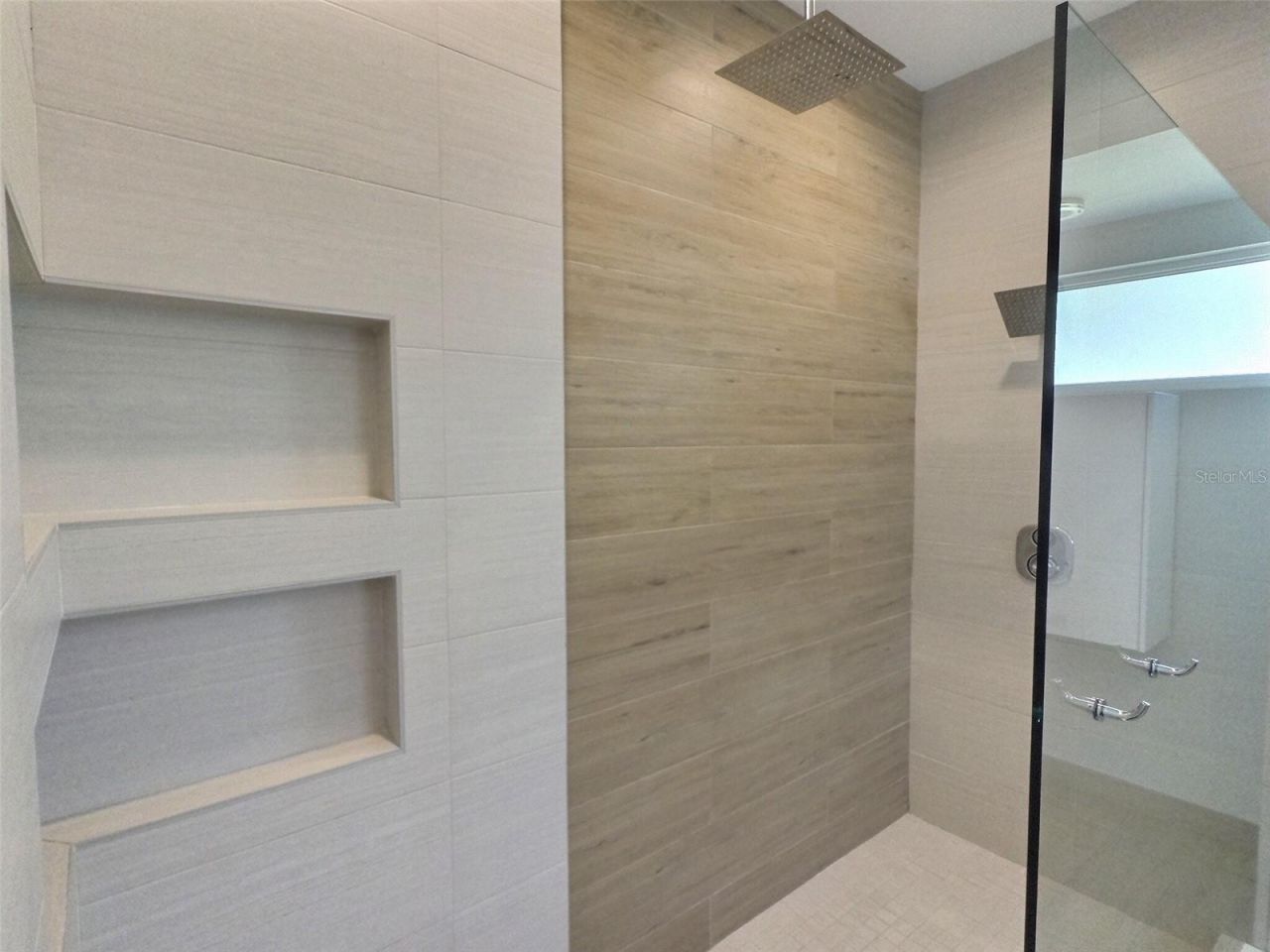 4630 Classique Drive , Sarasota, FL 34243 Photo