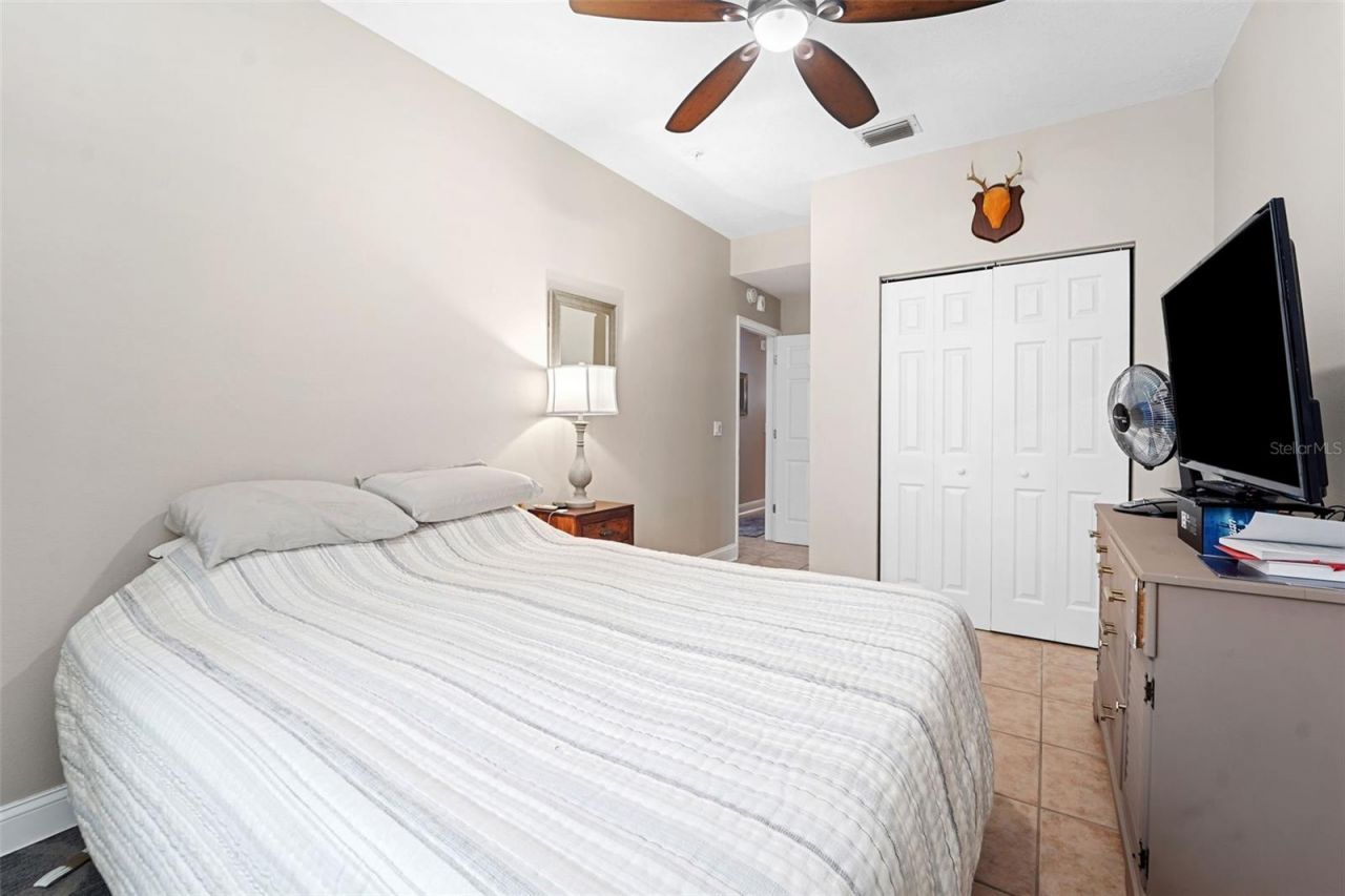 701 Mirror Lake Drive N, Unit 120, Saint Petersburg, FL 33701 Photo