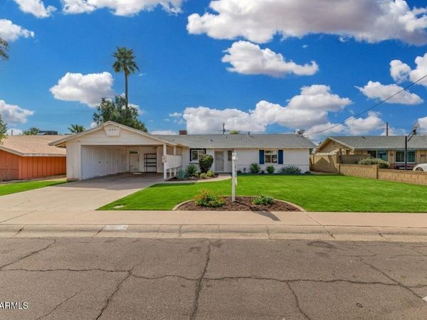 3945 W ORANGE Drive, Phoenix, AZ 85019