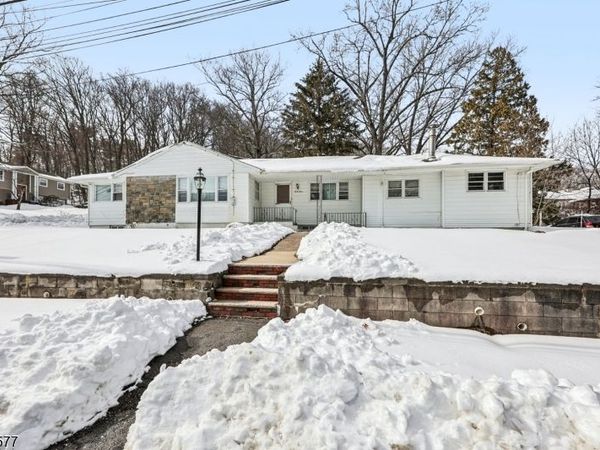 33 Lotz St, North Haledon, NJ 07508