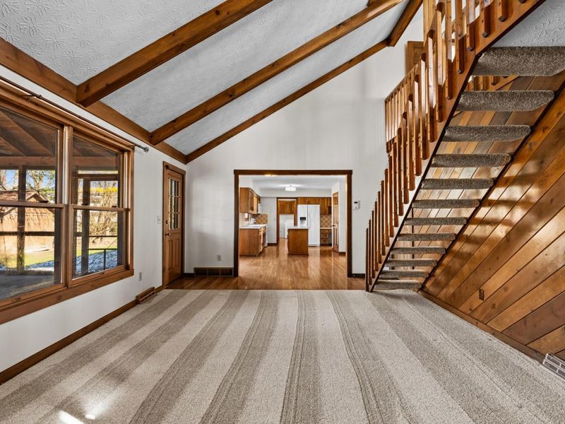 1096 Woodman Drive, Columbus, OH 43085 Photo 17