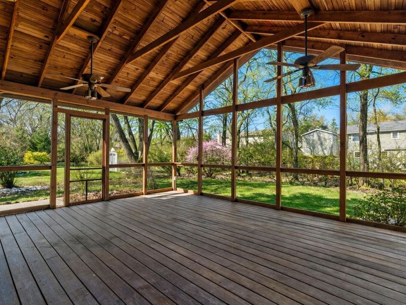 1096 Woodman Drive, Columbus, OH 43085 Photo 19