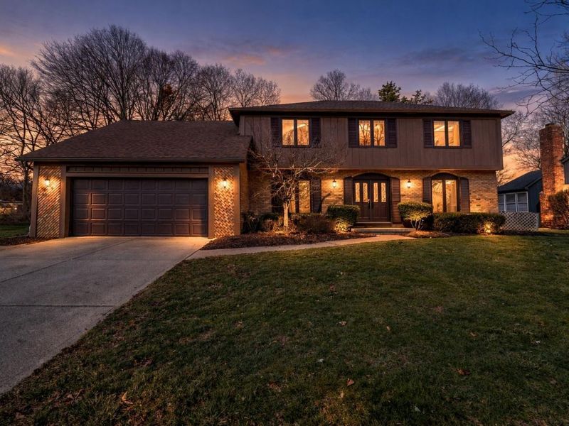 1096 Woodman Drive, Columbus, OH 43085 Photo 2