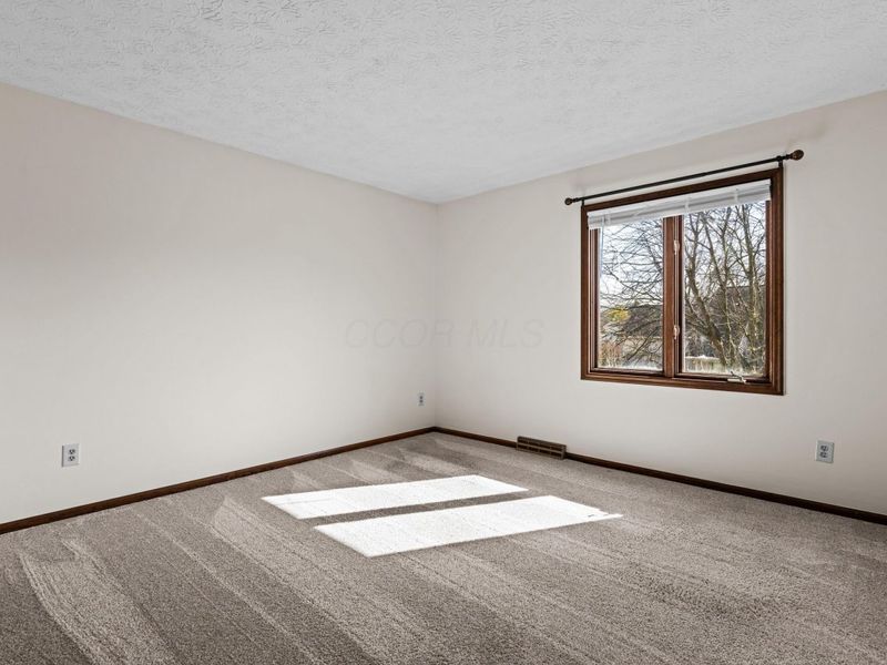 1096 Woodman Drive, Columbus, OH 43085 Photo 44