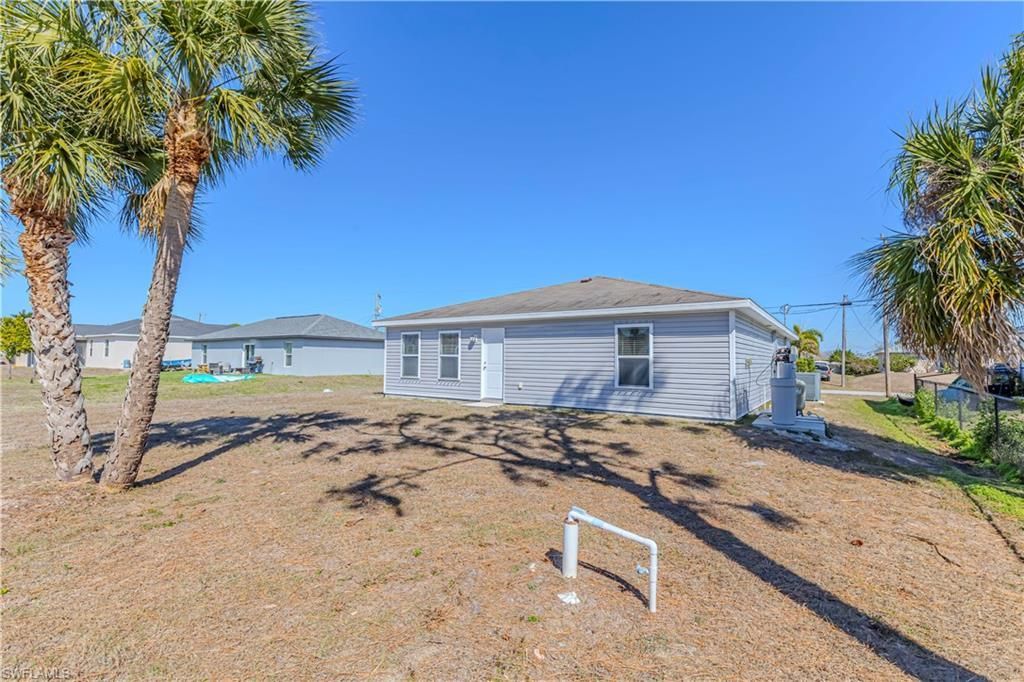 2824 NW 21st Pl, Cape Coral, FL 33993 Photo