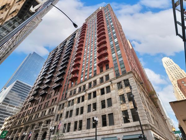 208 W Washington Street, Unit 1910, Chicago, IL 60606