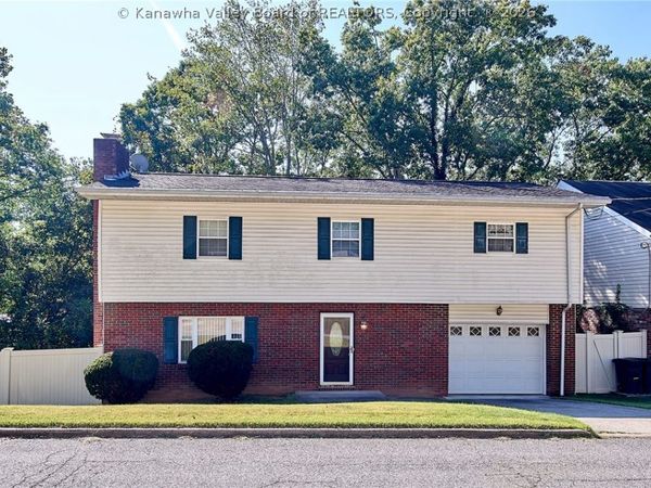 789 Echo Road, South Charleston, WV 25303