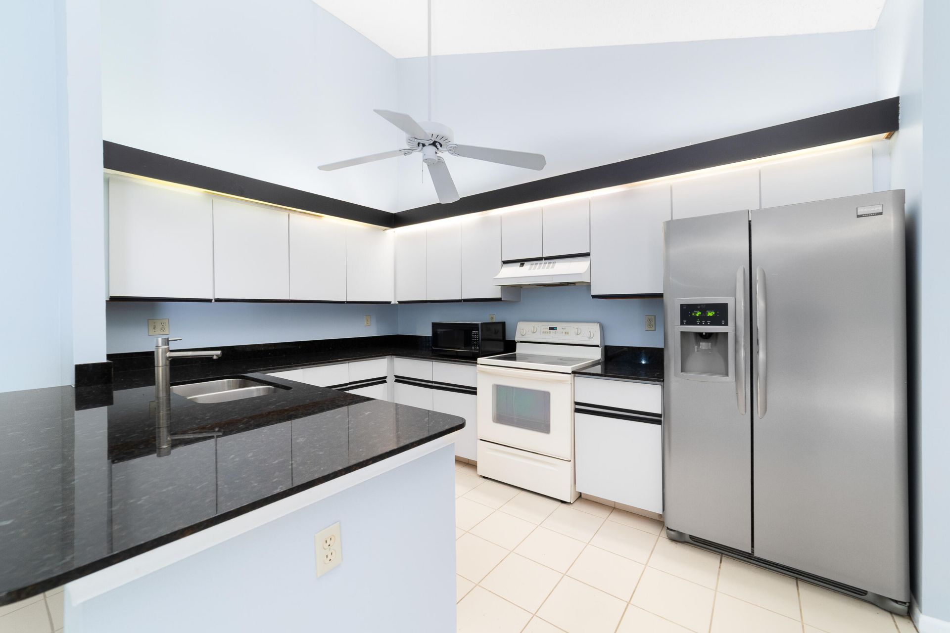 1139 Summit Trail Circle, Unit A, West Palm Beach, FL 33415 Photo