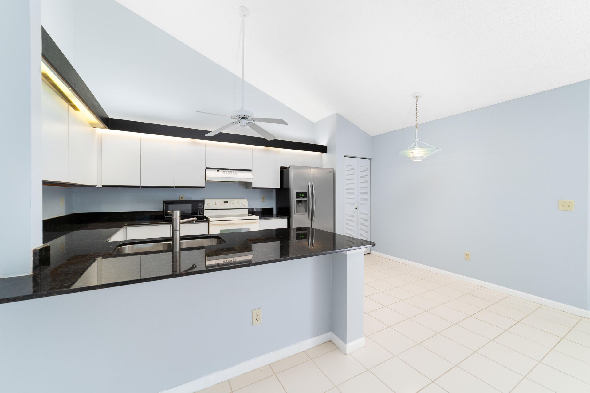 1139 Summit Trail Circle, Unit A, West Palm Beach, FL 33415 Photo