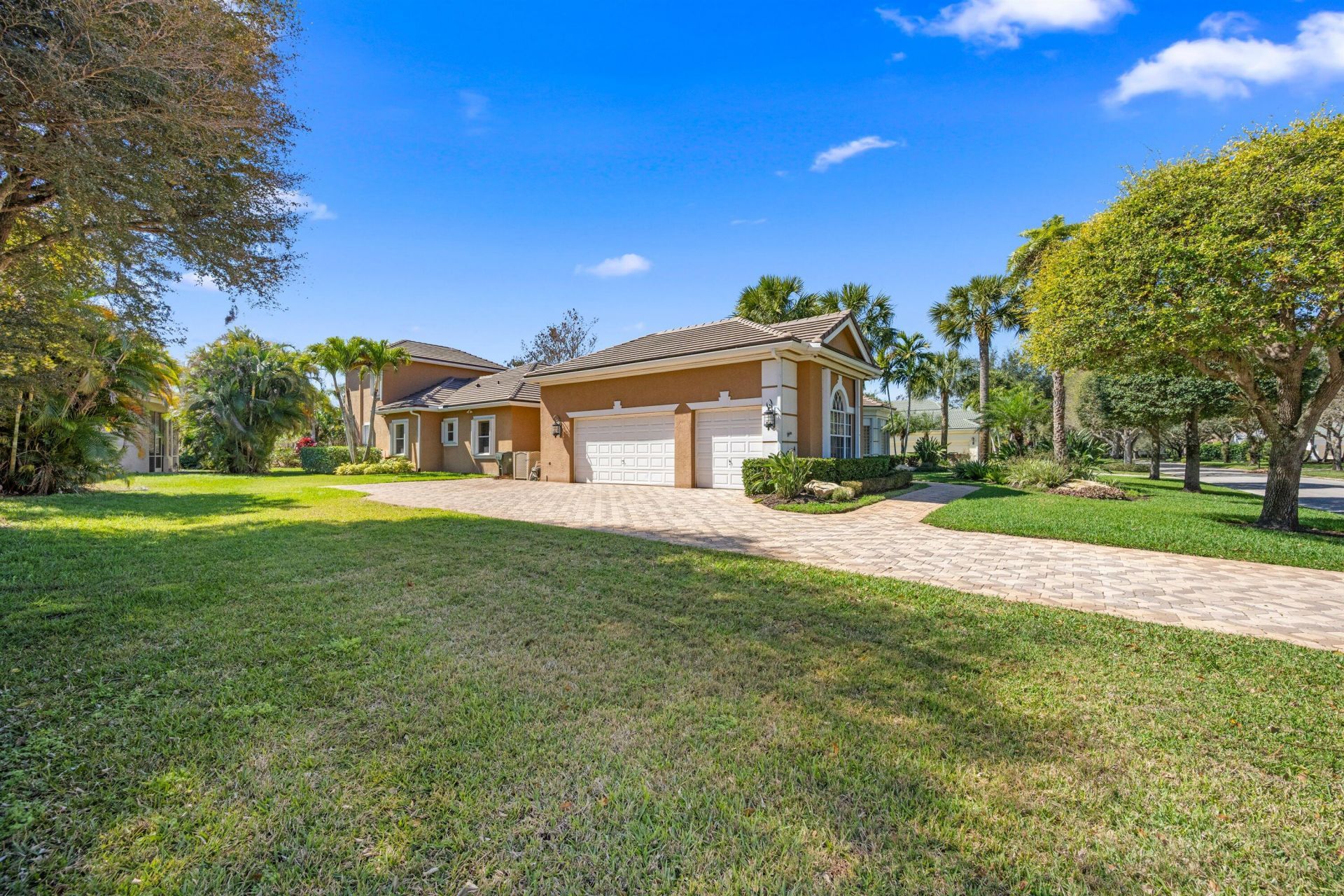 17104 Gulf Pine Circle, Wellington, FL 33414 Photo