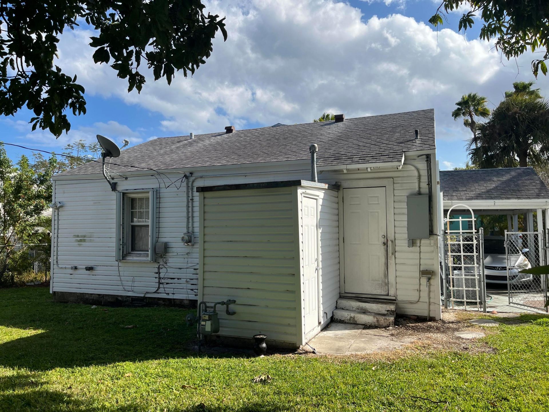 729 Rockland Drive, West Palm Beach, FL 33405 Photo