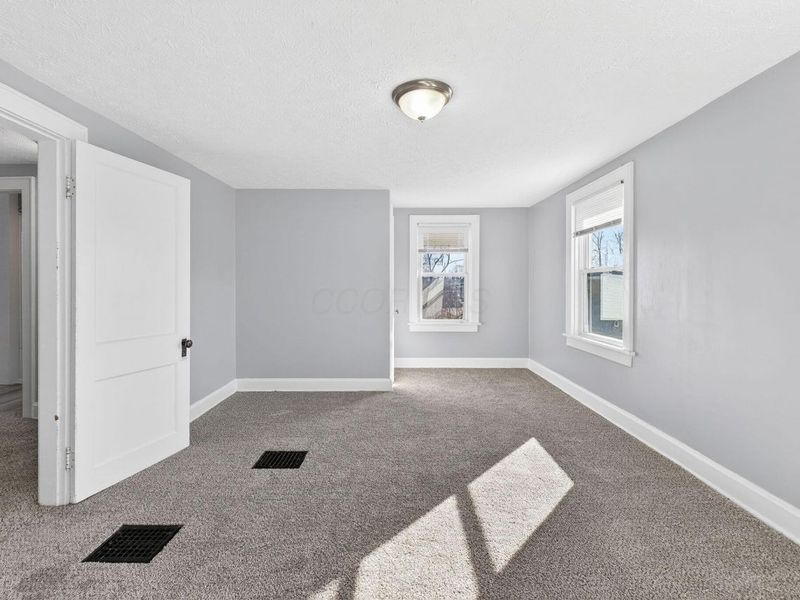 3288 E 5th Avenue, Columbus, OH 43219 Photo 23