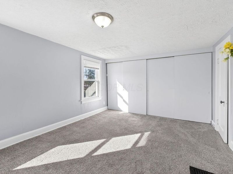 3288 E 5th Avenue, Columbus, OH 43219 Photo 26