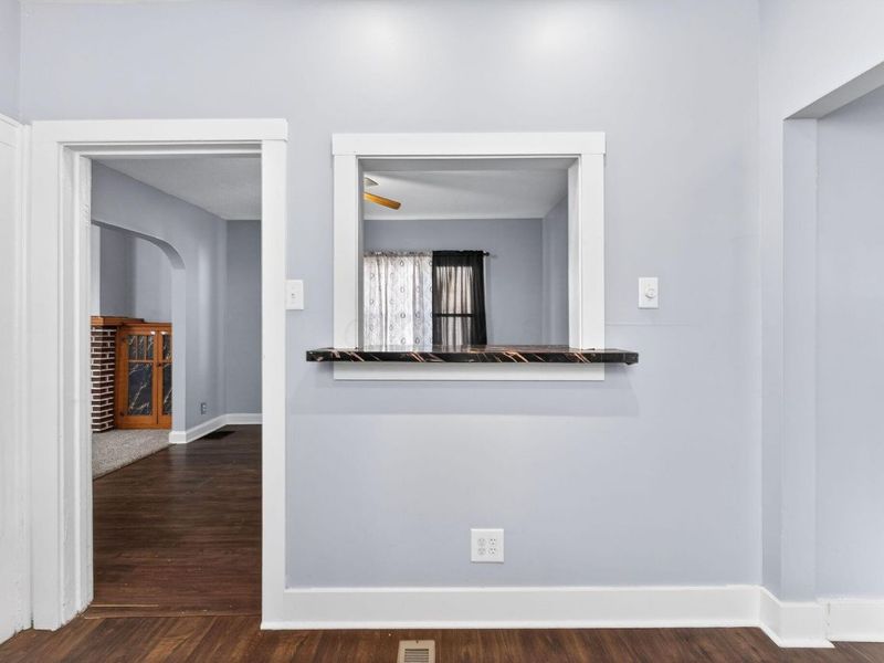 3288 E 5th Avenue, Columbus, OH 43219 Photo 8