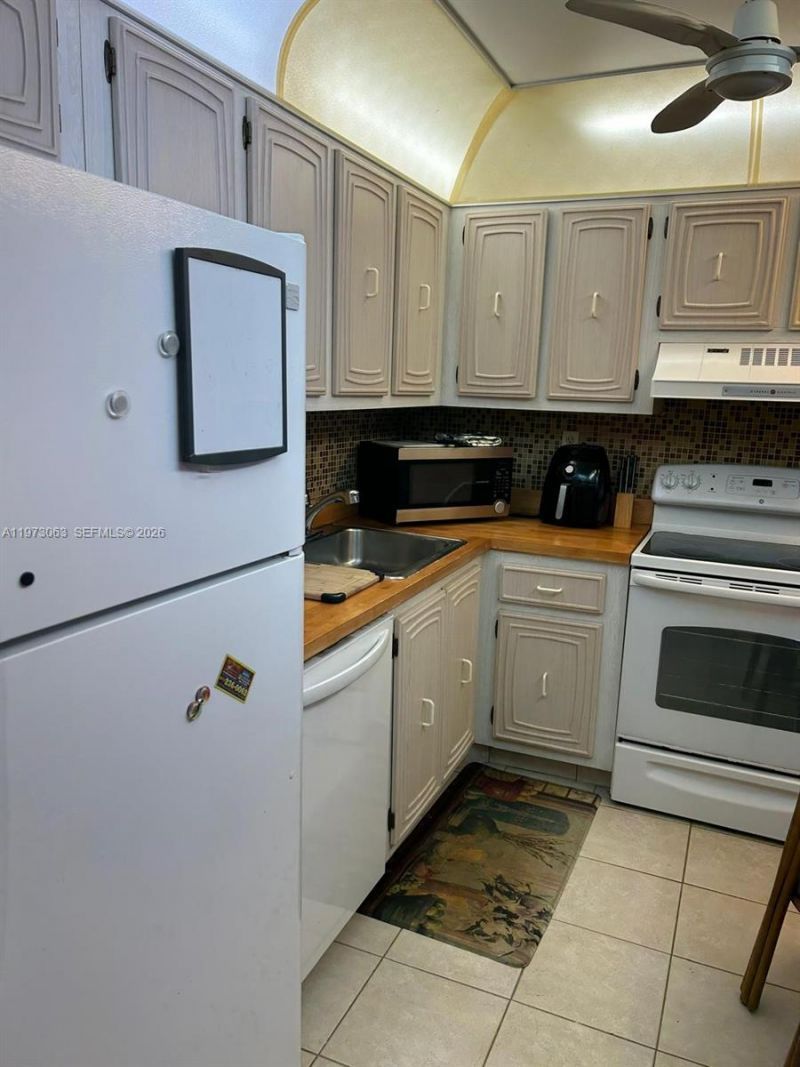 3821 Environ Blvd , Unit 202, Lauderhill, FL 33319 Photo