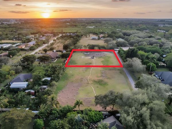 25730 SW 153 CT, Unincorporated Dade County, FL 33032