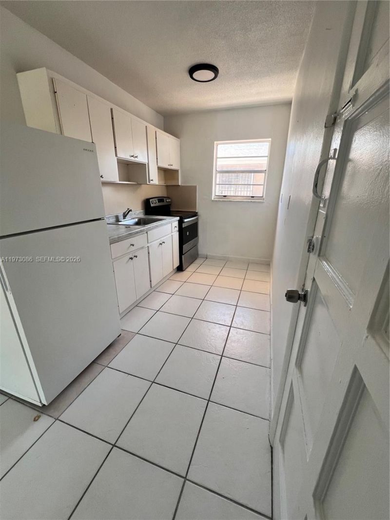 608 SW 15th Ave, Unit 2, Miami, FL 33135 Photo