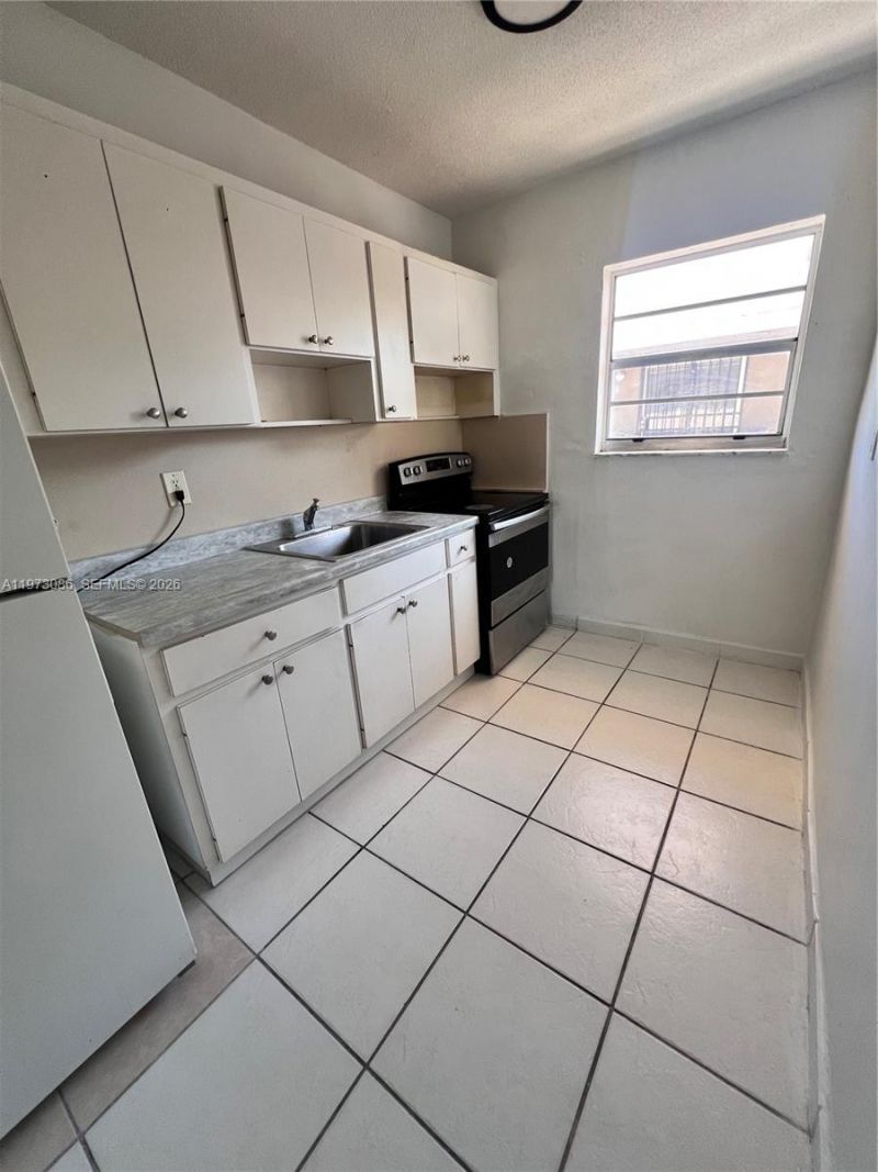 608 SW 15th Ave, Unit 2, Miami, FL 33135 Photo