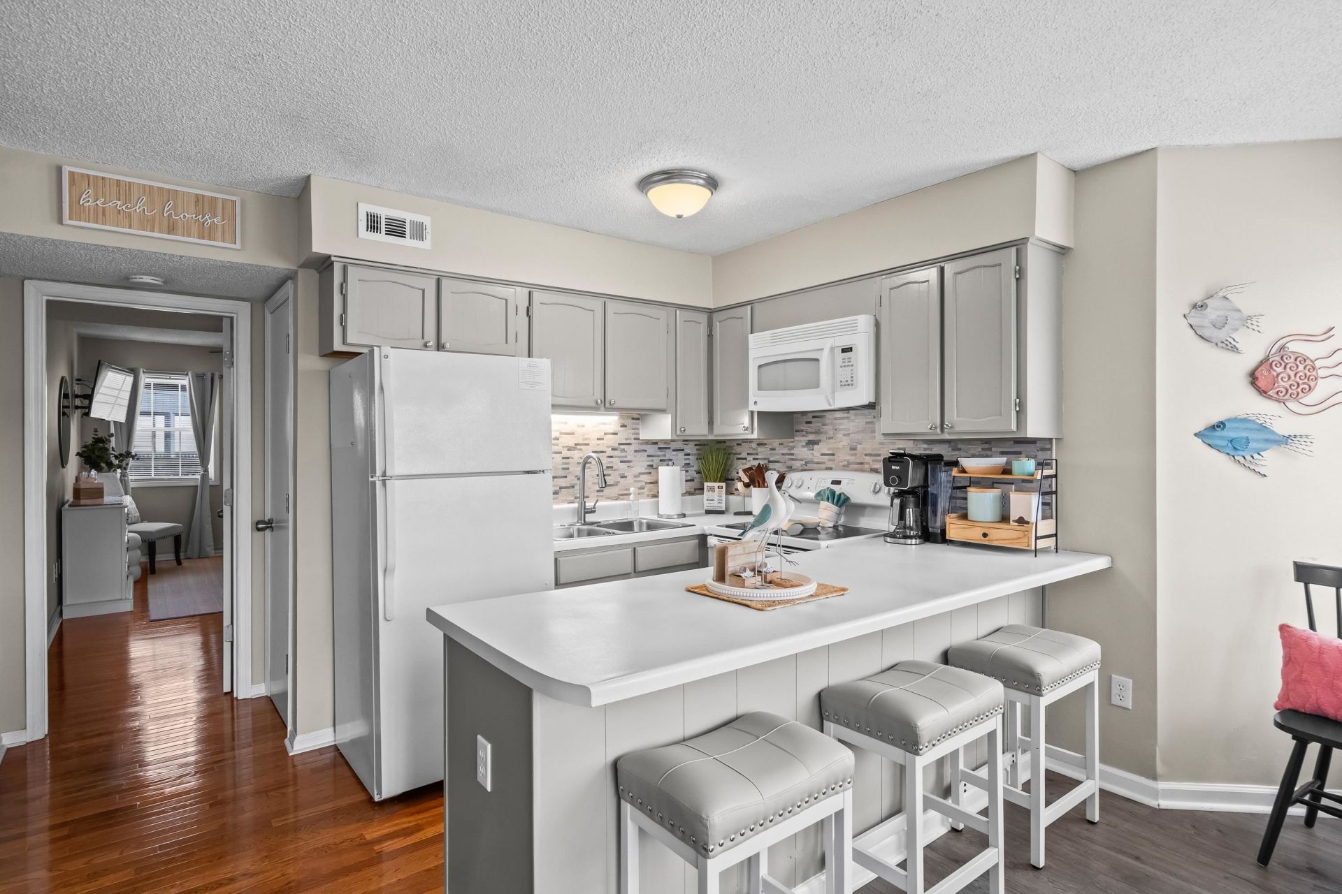 1500 Cenith Dr. Photo 13