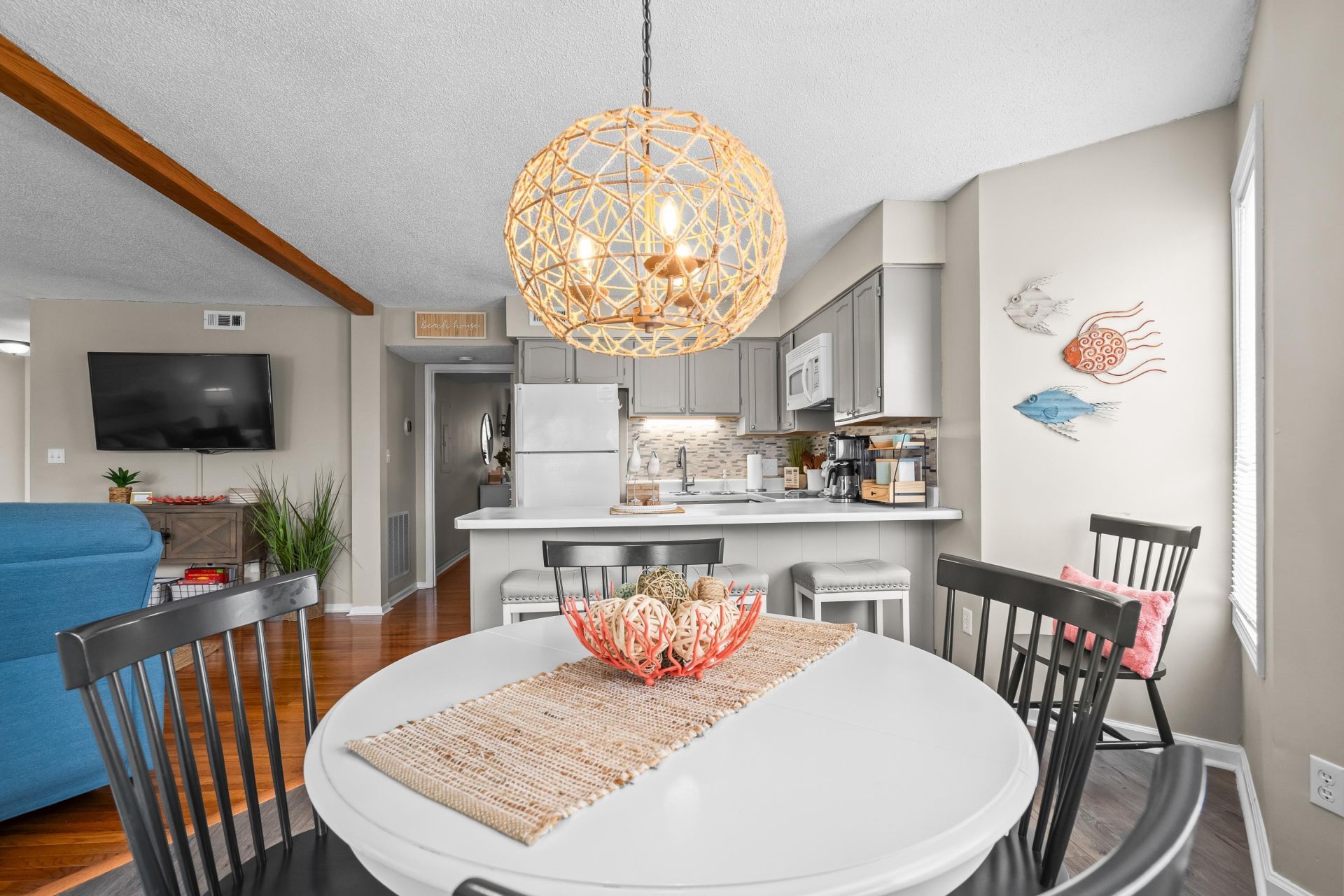 1500 Cenith Dr. Photo 18