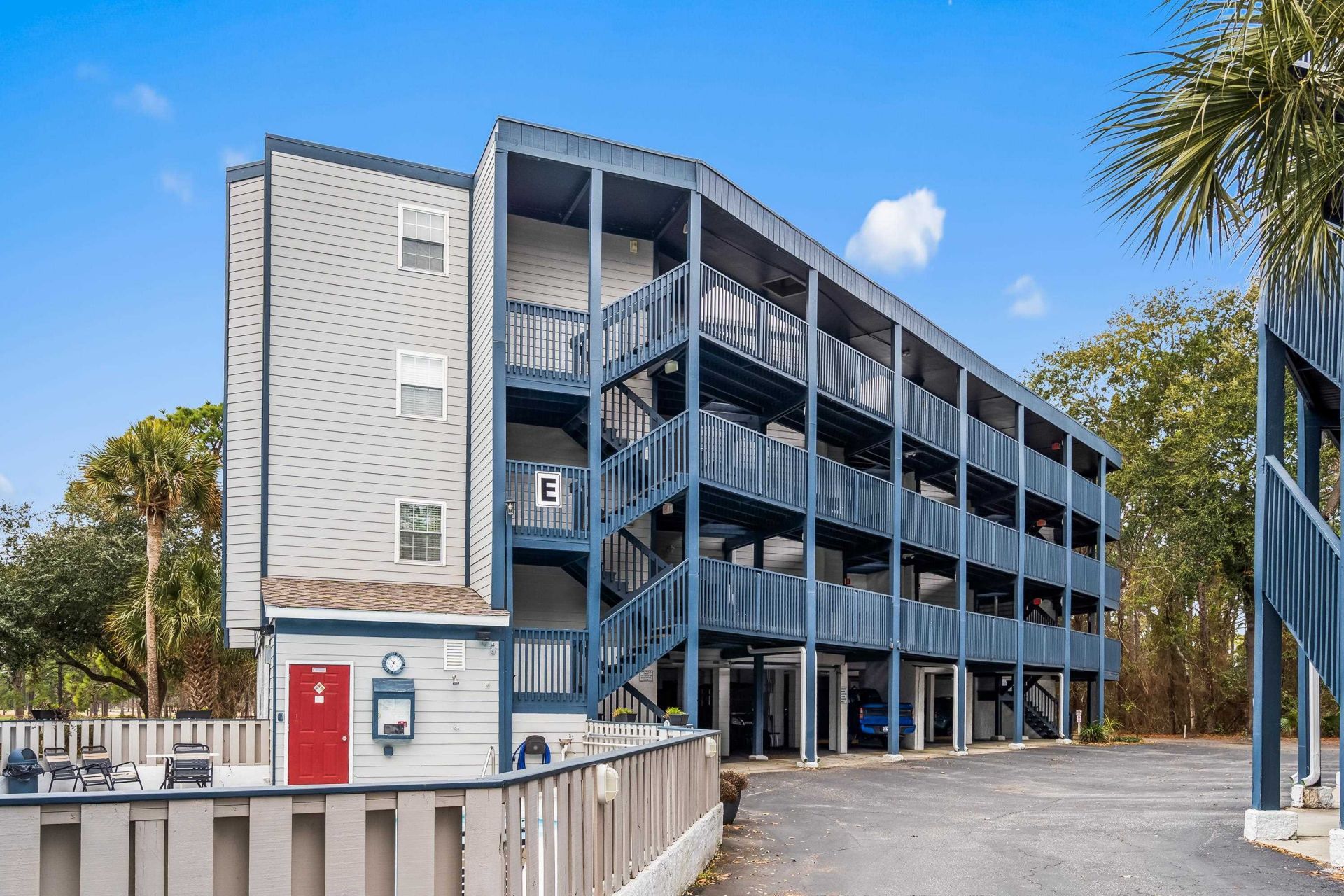 1500 Cenith Dr. Photo 4