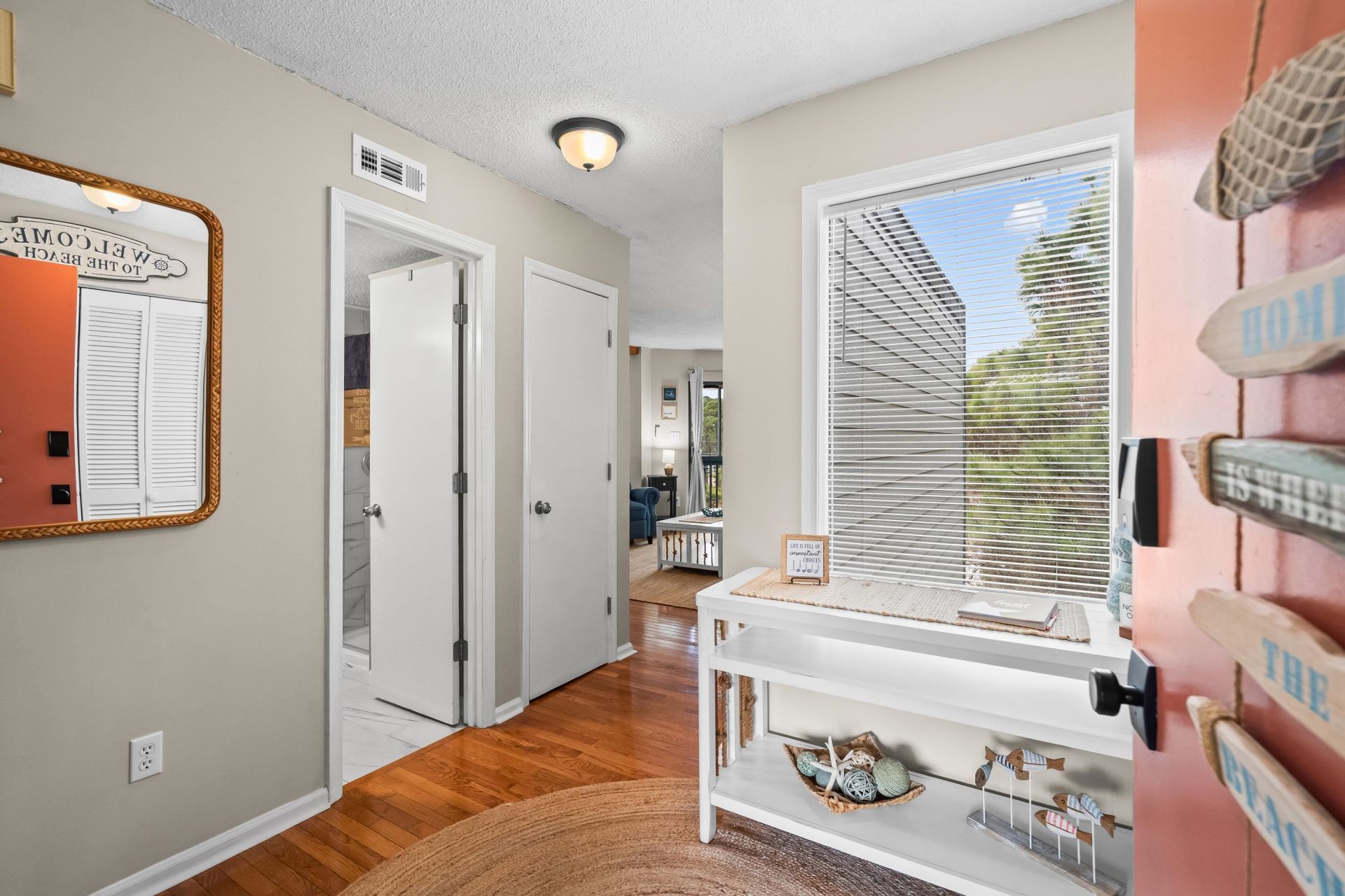 1500 Cenith Dr. Photo 7