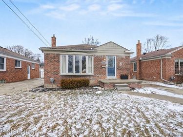 20119 Meier Road, St. Clair Shores, MI 48081