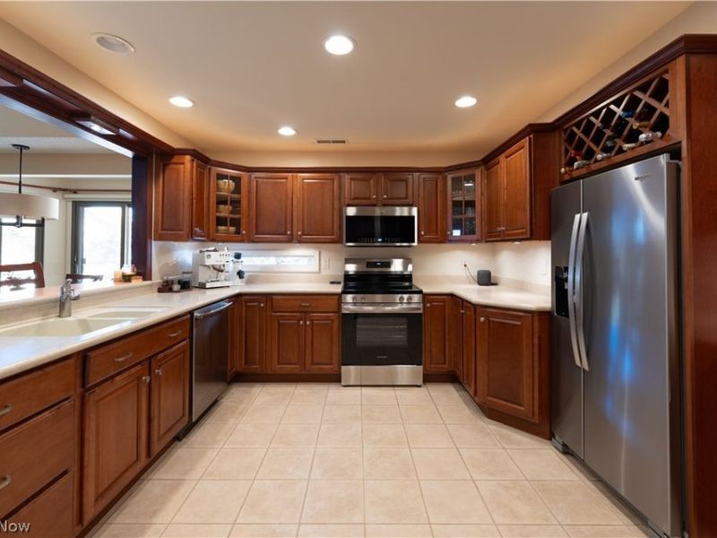 1893 Brookwood Drive, Akron, OH 44313 Photo 10