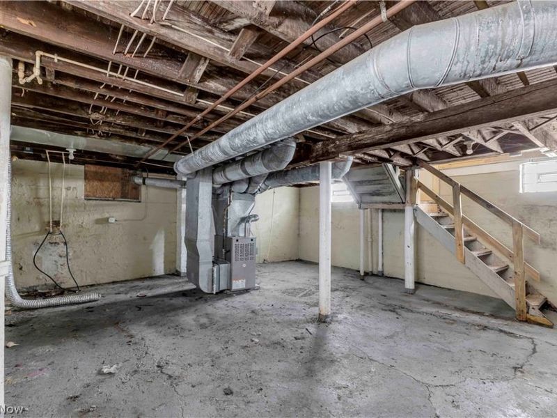 7424 Indiana Avenue, Cleveland, OH 44105 Photo 25