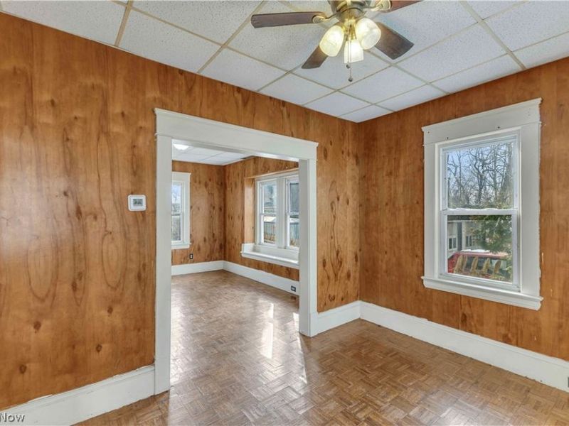 7424 Indiana Avenue, Cleveland, OH 44105 Photo 33