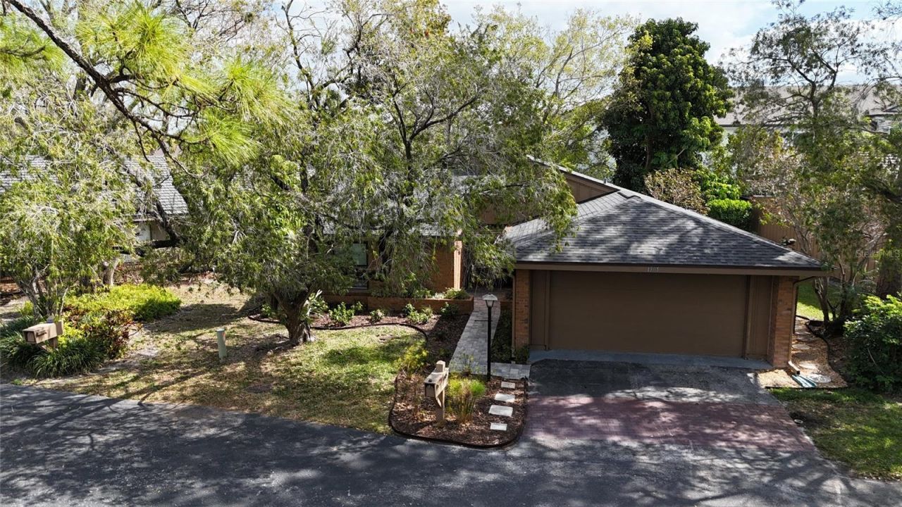 1305 Water Oak Way N, Bradenton, FL 34209 Photo