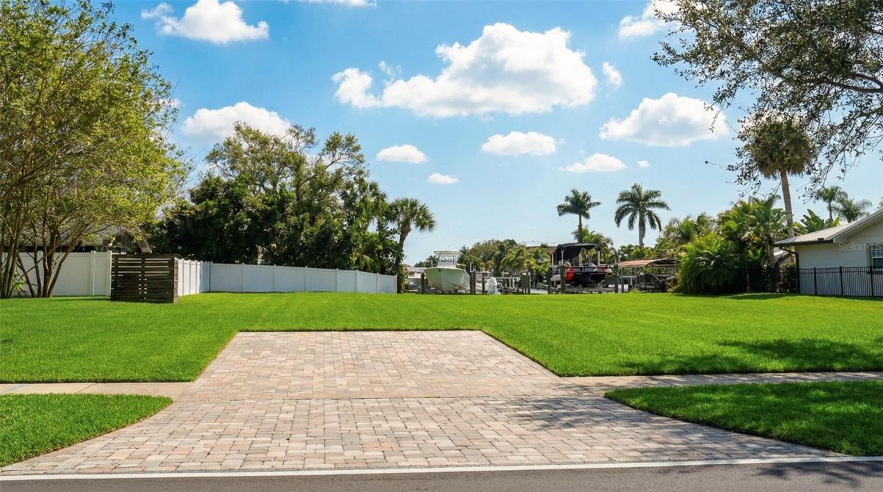 3904 Dana Shores Drive, Tampa, FL 33634 Photo