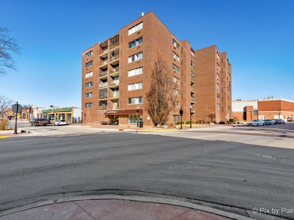 11 W Green Street , Unit 704, Bensenville, IL 60106